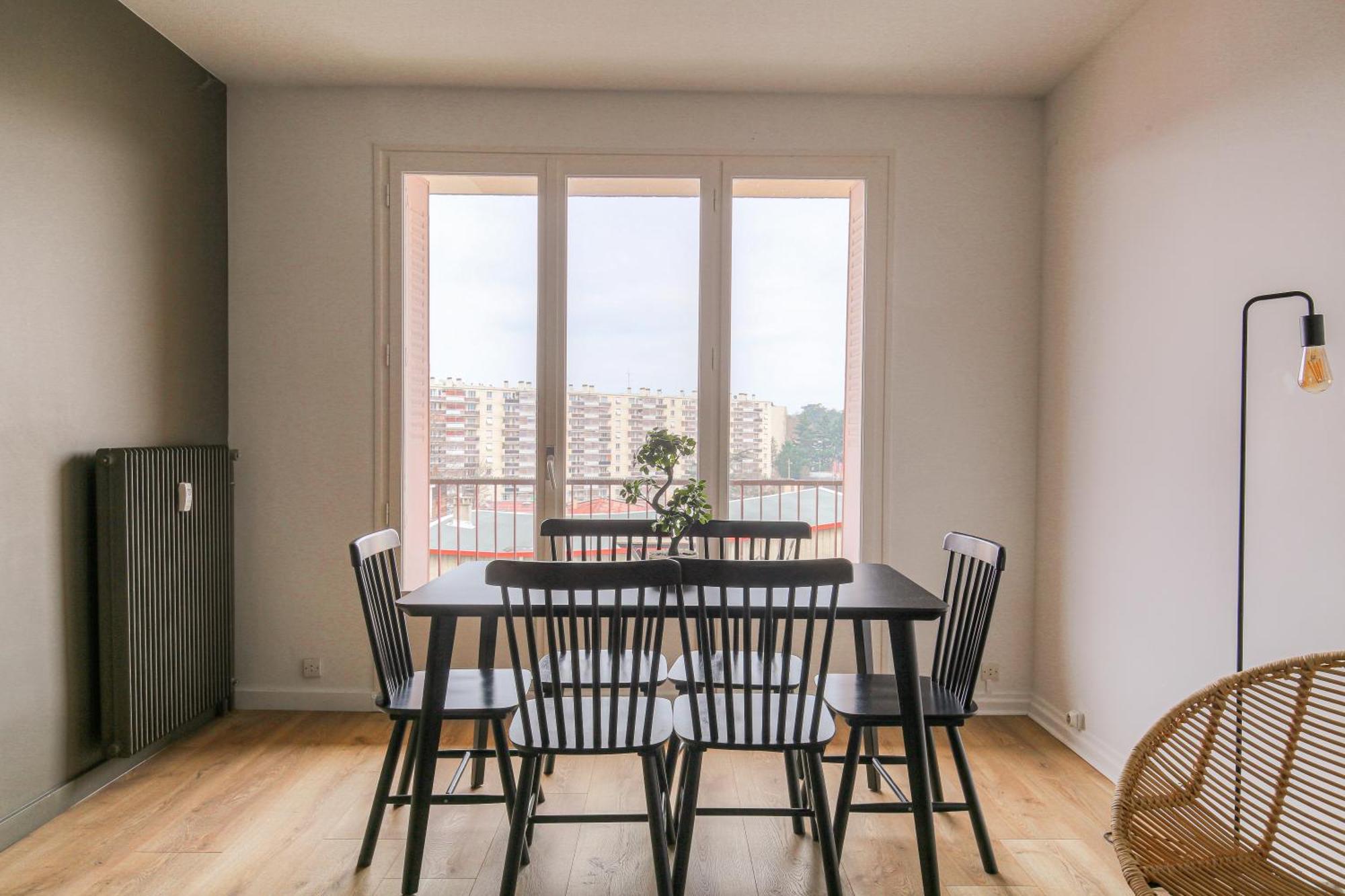 Charcot Apartment