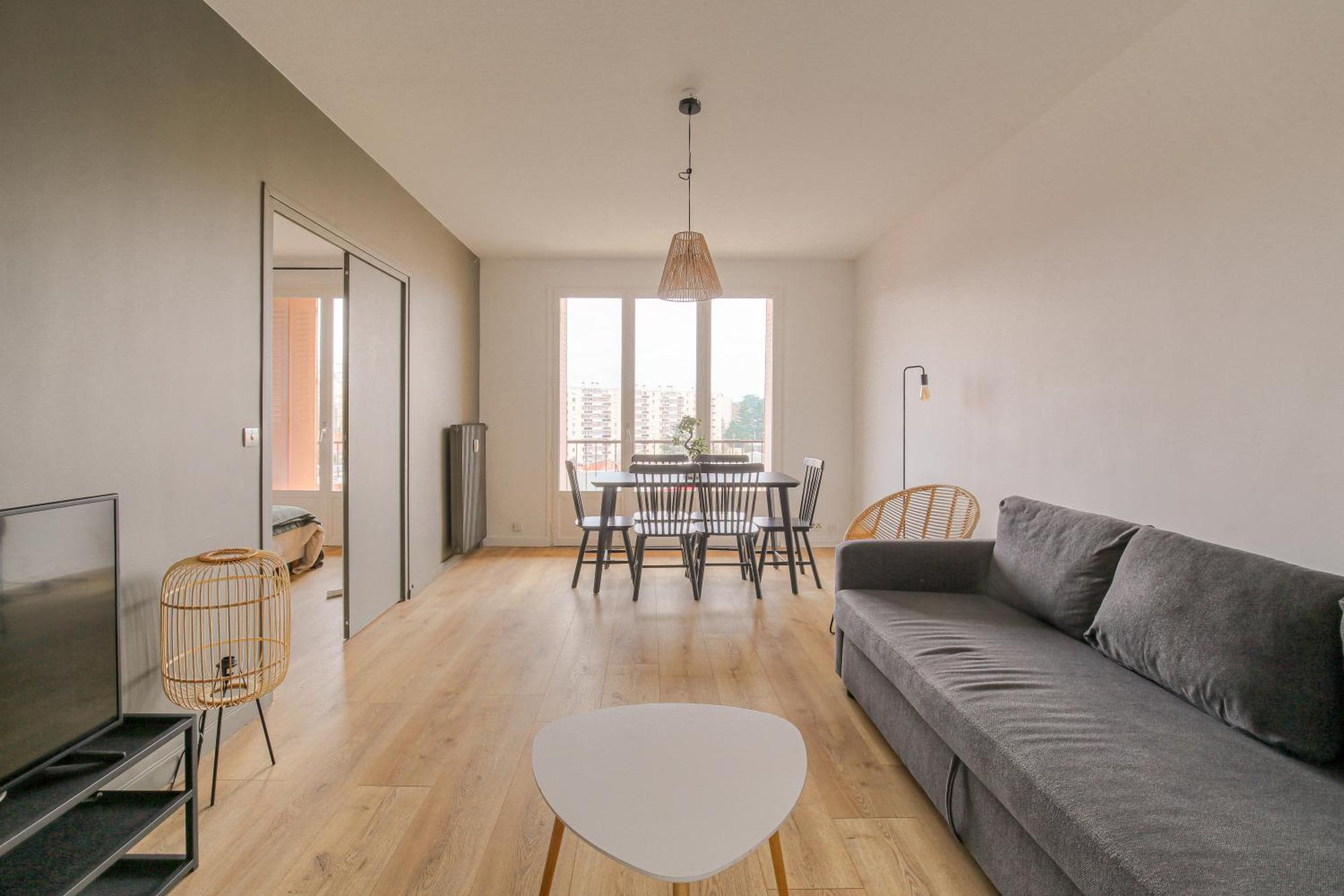 Charcot Apartment *